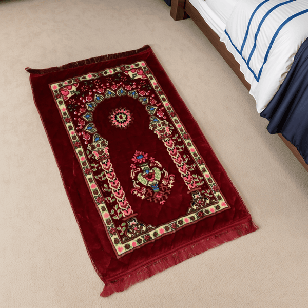 Mughal Plus Cloudy Janamaz Prayer Mat Royal Garnet