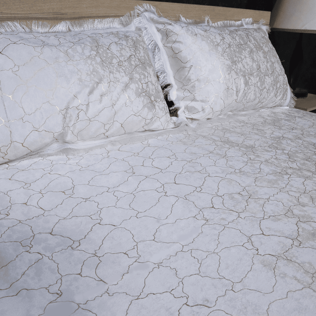 Regal Decor Bed Set White