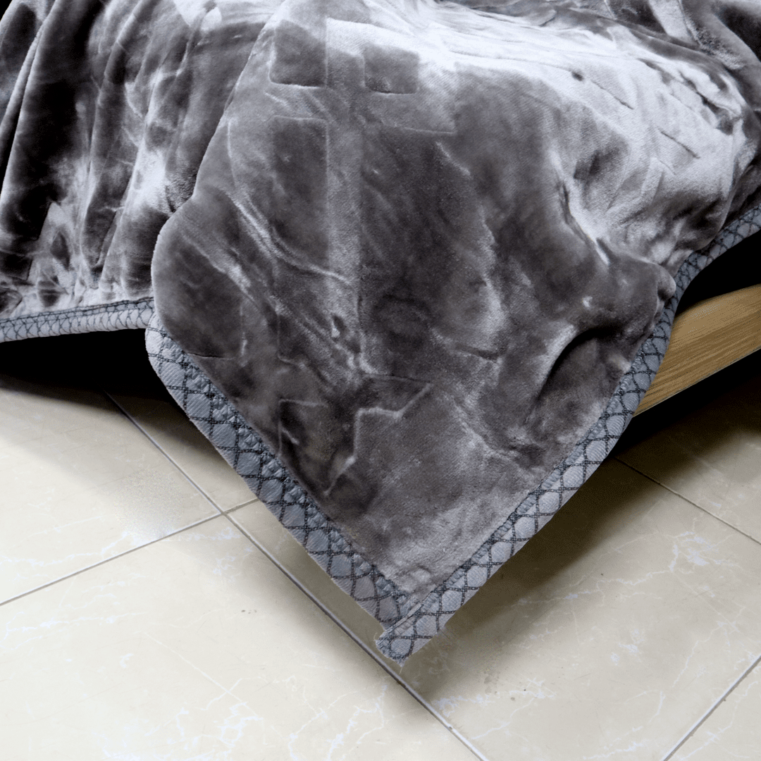 Moonlight Cloudy Bed Blanket-Charcoal