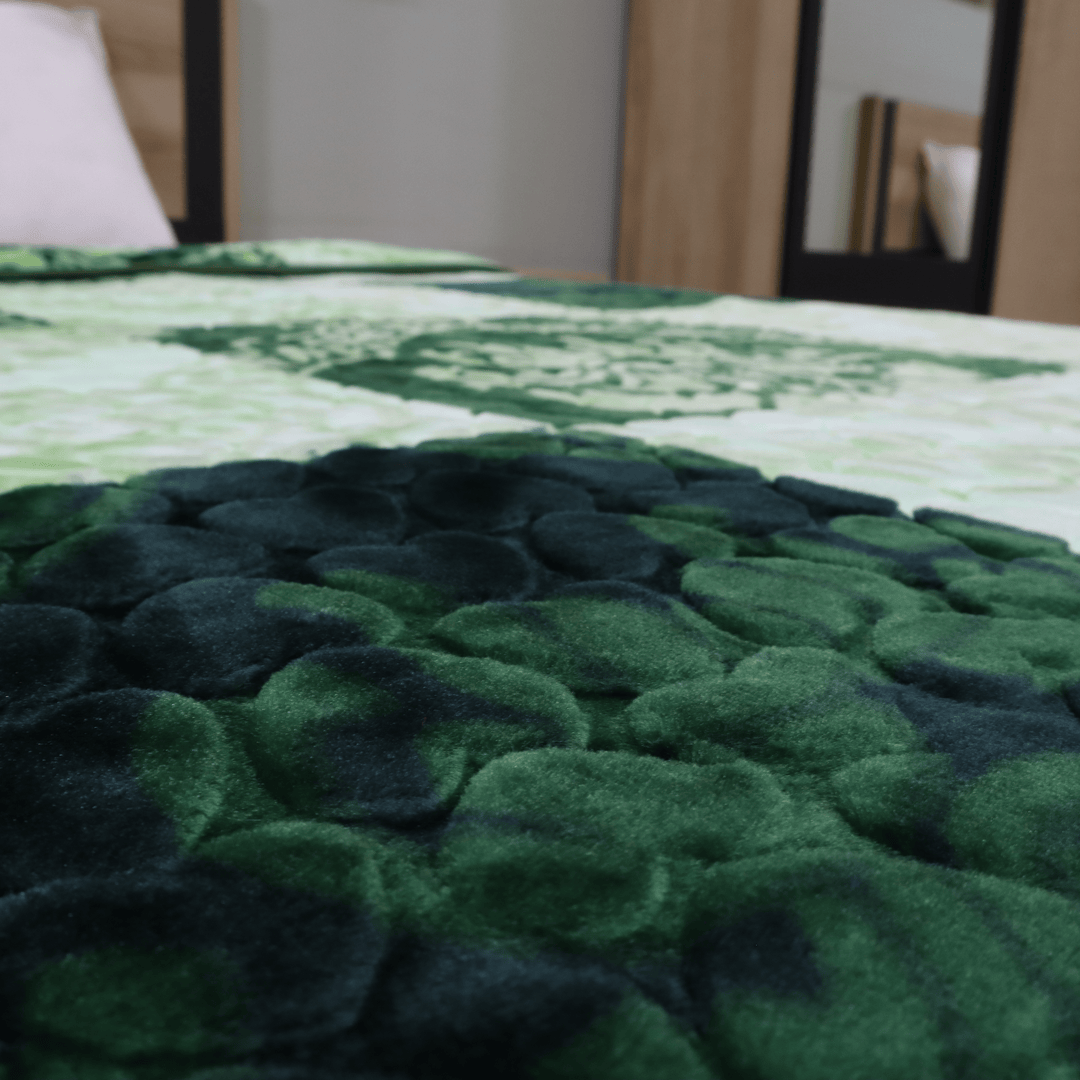 Emperor Single Bed Blanket Evergreen Meadow