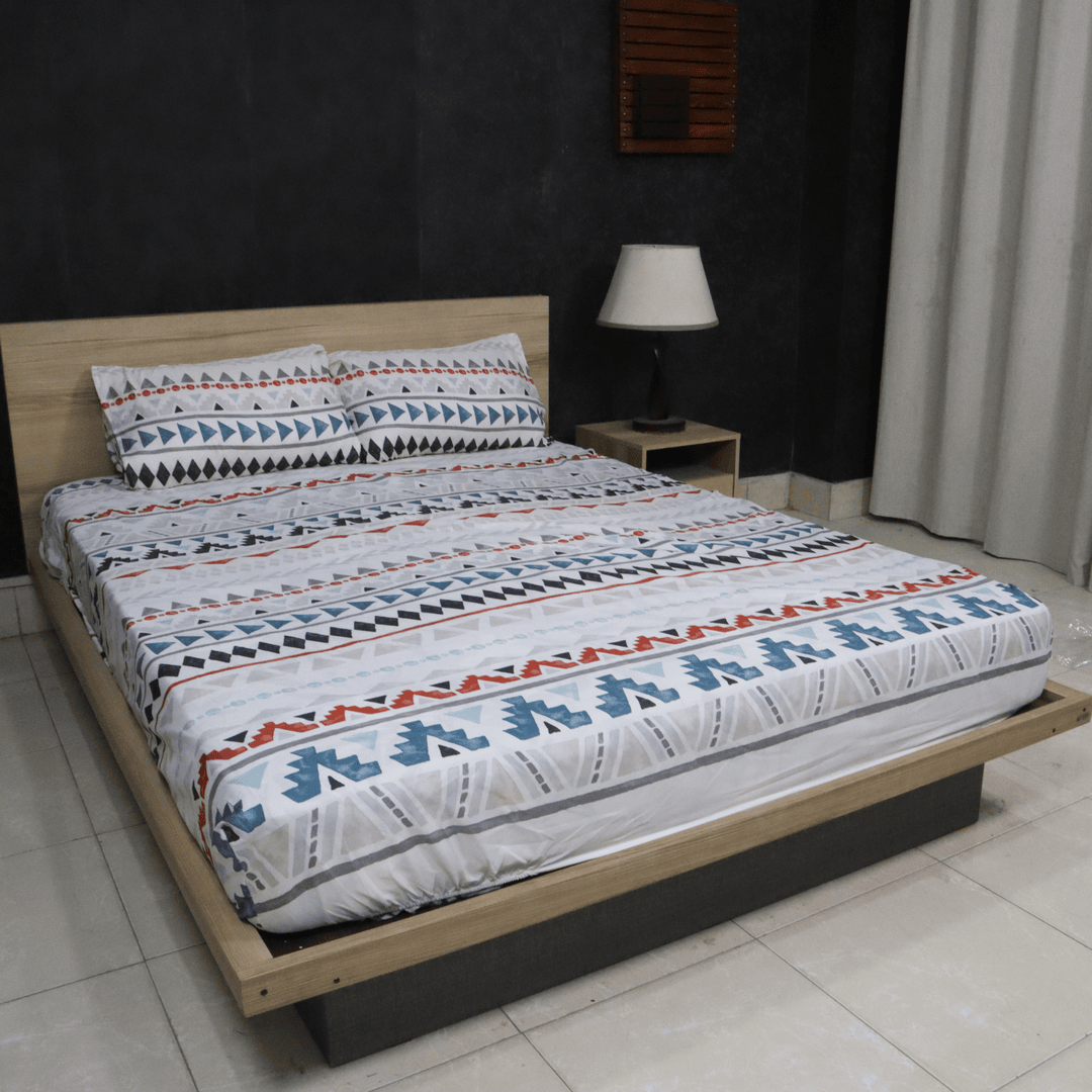 Fantasy Fitted Bed Sheet-Gridlines