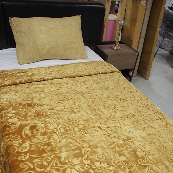 Deluxe Single Bed Blanket Golden